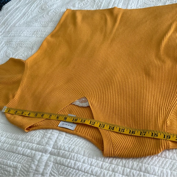AVENUE, KNITTED ORANGE/ YELLOW SWEATER, SIZE 22/24 - Picture 4 of 9